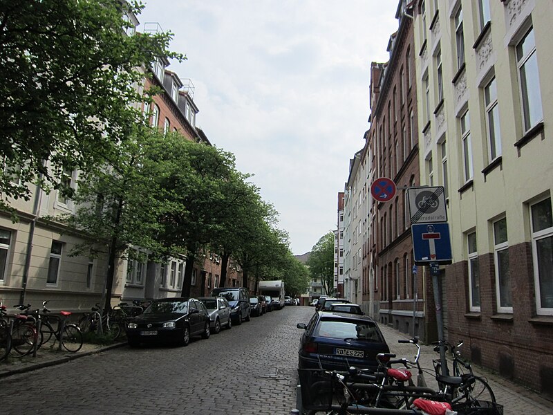 File:Lindenstraße Kiel-Ravensberg.jpg