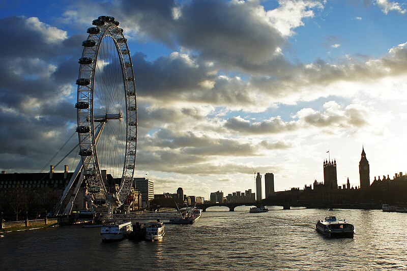 File:London 01 2013 London Eye 5246.JPG