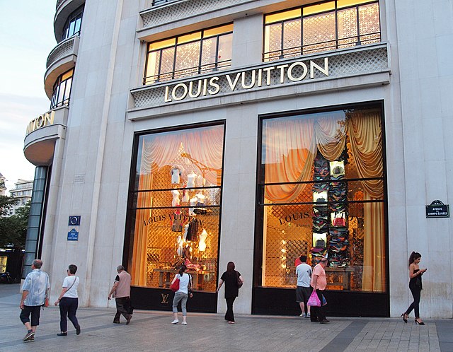 Louis Vuitton opens 8th store in Las Vegas