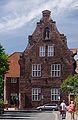 * Nomination: Lüneburg, Ratsbücherei --Smial 11:28, 15 September 2013 (UTC) * * Review needed