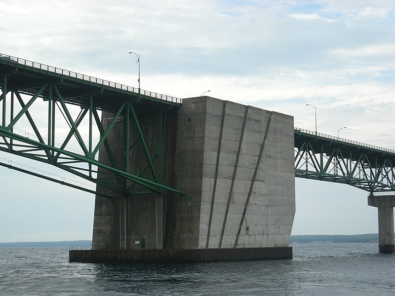 File:Mackinac Bridge July 2010 05 (anchorage).JPG