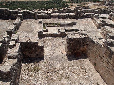 Maison située à l'ouest et au sud du marché.JPG