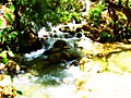 رودخانه‌ای در پای آبشار مارگون