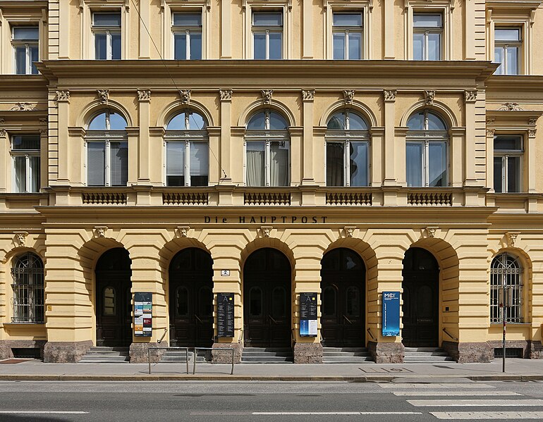 File:Maximilianstraße 2 (IMG 1804).jpg