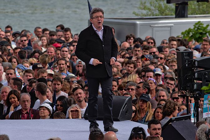 Français : Meeting politique de Jean-Luc Mélenchon à la prairie des Filtres de Toulouse, le 16 avril 2017. English: Political meeting of Jean-Luc Mélenchon in Toulouse, on 16 April 2017.