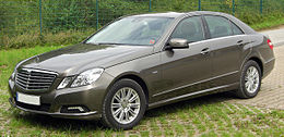 Mercedes E 350 CDI BlueEFFICIENCY Elegance (W212) front-1 20100822.jpg