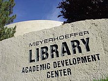 Meyerhoeffer Library at CSI Meyerhoeffer.jpg