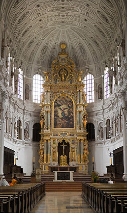 Michaelskirche Munich - St Michael's Church High Altar.jpg