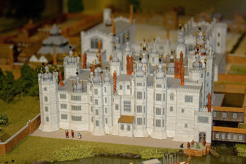 File:Model of Richmond Palace.jpg