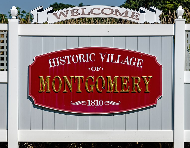 File:Montgomery, NY, welcome sign.jpg