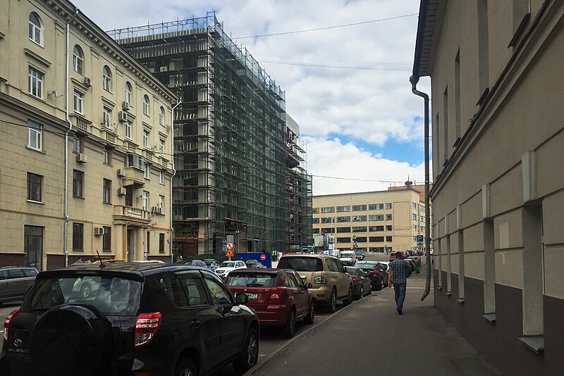File:Moscow, Sadovnicheskaya 29 under construction (31164906570).jpg