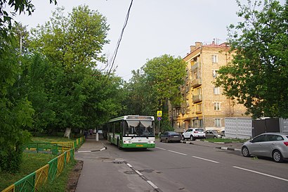 Как доехать до Сторожевая улица, 4 на общественном транспорте