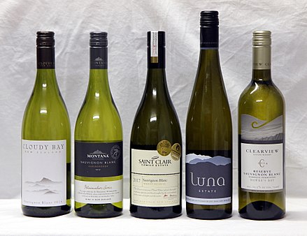 Sauvignon new zealand. Совиньон Блан Новозеландия. Совиньон Блан новая Зеландия 2020. Новозеландские вина Совиньон Блан Мальборо. Sauvignon Blanc (новая Зеландия) Marlborough.