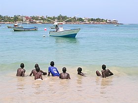 A ilha vista da aldeia