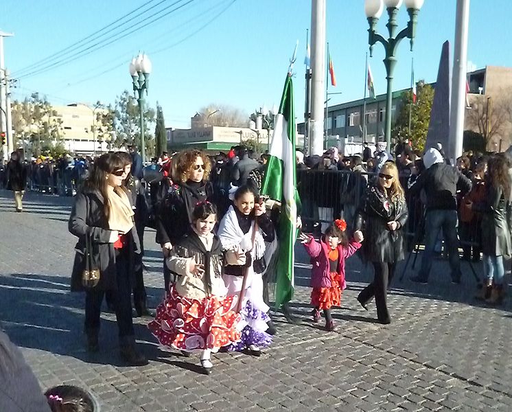 File:Niñas andaluzas en Trelew, Argentina 1.JPG