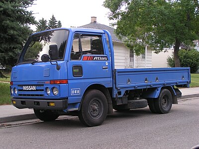 Nissan atlas. Nissan Atlas 200. Nissan Atlas 1990. Nissan Atlas f22 l. Грузовик Ниссан атлас 200.