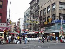 A street in Manhattan's Little Italy. Chinatown's influence can clearly be seen, but one can see there is a small Italian community left. Nyc-little-italy.jpg