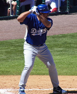 <span class="mw-page-title-main">Olmedo Sáenz</span> Panamanian baseball player (born 1970)