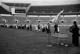 Olympiastadion - Helsinki 1946 - N155299 - hkm.HKMS000005-km0000lot8.jpg