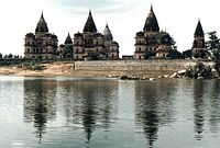 Orchha mausolea.jpg