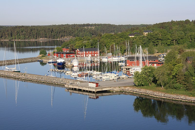 File:Oskar Fredrikson - panoramio.jpg