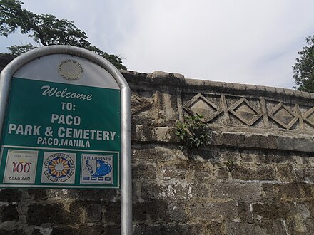 Paco Park entrance marker