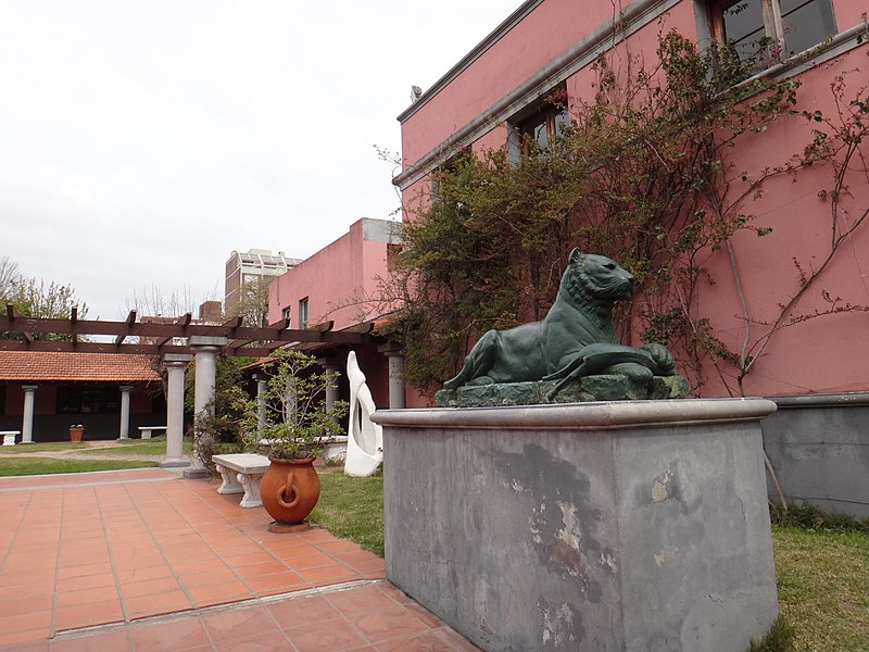 File:Patio de la Casa de la Cultura.JPG