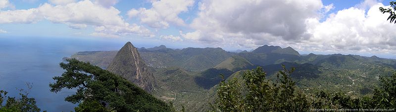 File:Petit piton panorama.jpg