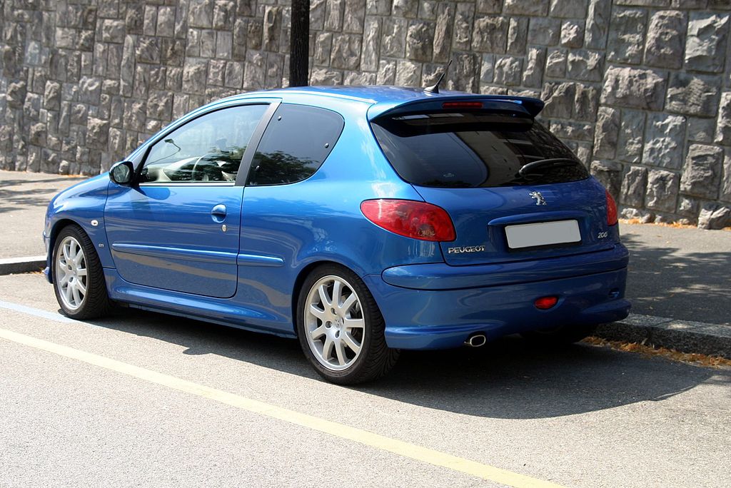 File:Peugeot 206, tuning.jpg - Wikimedia Commons