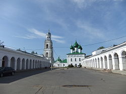 The central square of Poshekhonye, with the shopping arcade and the Holy Trinity Cathedral