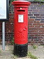 wikimedia_commons=File:Post box on New Crane Street, Chester.jpg