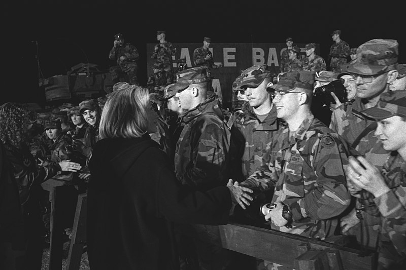 File:President Clinton, Hillary Rodham Clinton and Chelsea Clinton greet troops at Tuzla Air Force Base in Bosnia - Flickr - The Central Intelligence Agency (4).jpg