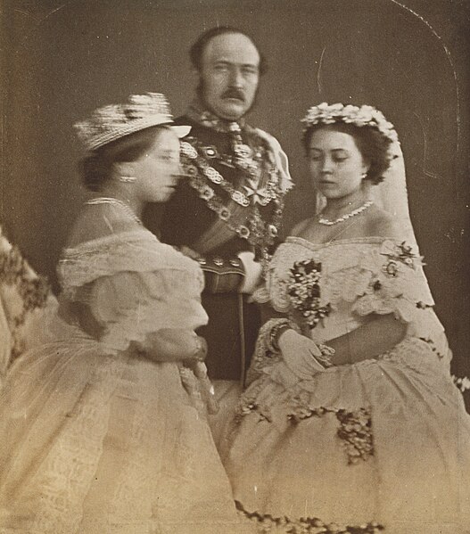 File:Queen Victoria, the Prince Consort and Victoria, Princess Royal in the dress they wore at the marriage of Princess Royal.jpg