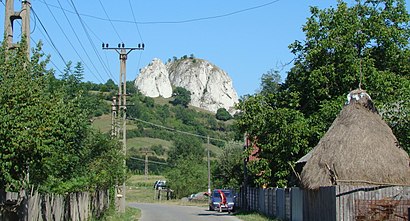 Cum să ajungi la Calcarele de la Ampoița folosind transportul public - Despre locație