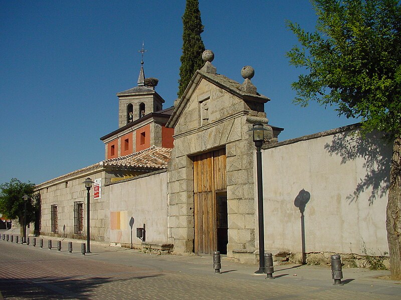 File:Recinto de la Iglesia de Chapineria.jpg