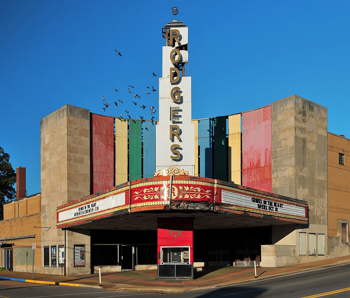 Movie theater - Wikipedia