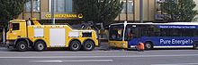 Heavy tow truck recovering a bus SSB-Abschleppwagen.jpg