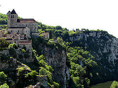 Saint Cirq Lapopie et la vallée du Lot.