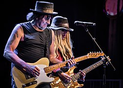 Sambora and Orianthi.jpg