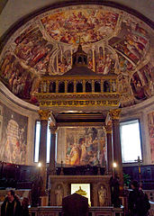 Frescos by Giacomo Coppi (1577) in the raised tribune