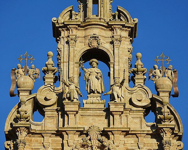 Saint James dressed as a pilgrim on the façade