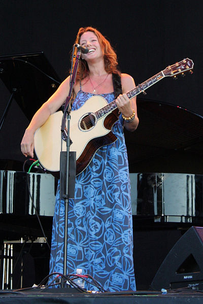 McLachlan performing in 2009