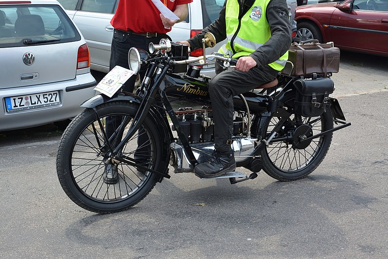 File:Schleswig-Holstein, Wilster, Zehnte Internationale VFV ADAC Zwei-Tage-Motorrad-Veteranen-Fahrt-Norddeutschland und 33te Int-Windmill-Rally NIK 3992.jpg