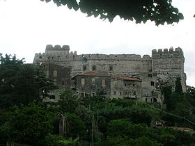 A Castello Caetani cikk szemléltető képe