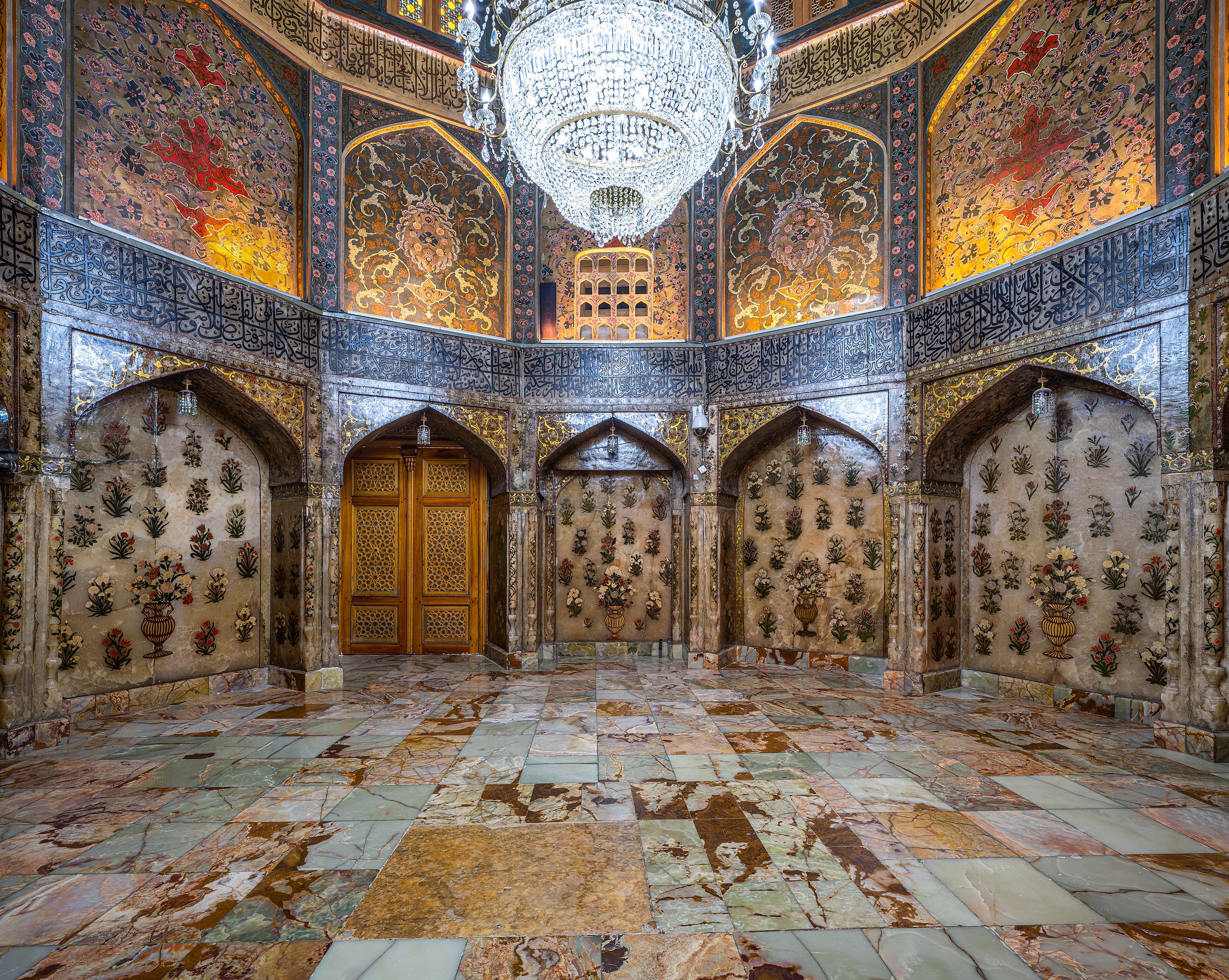 File:Shah Mosque (Imam mosque) in Fatima Masumeh Shrine, Qom, Iran