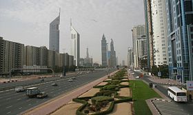 Sheikh Zayed Road on 2 March 2007.jpg