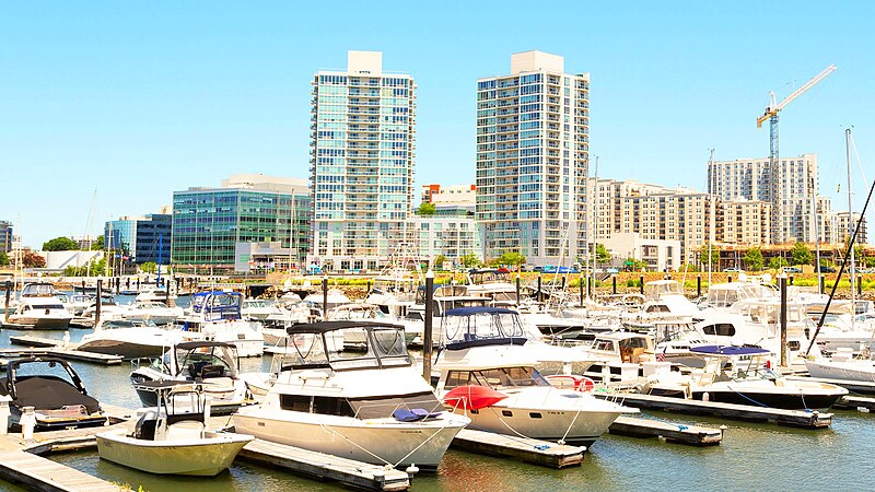 File:Stamford Harbor Point Marina.jpg