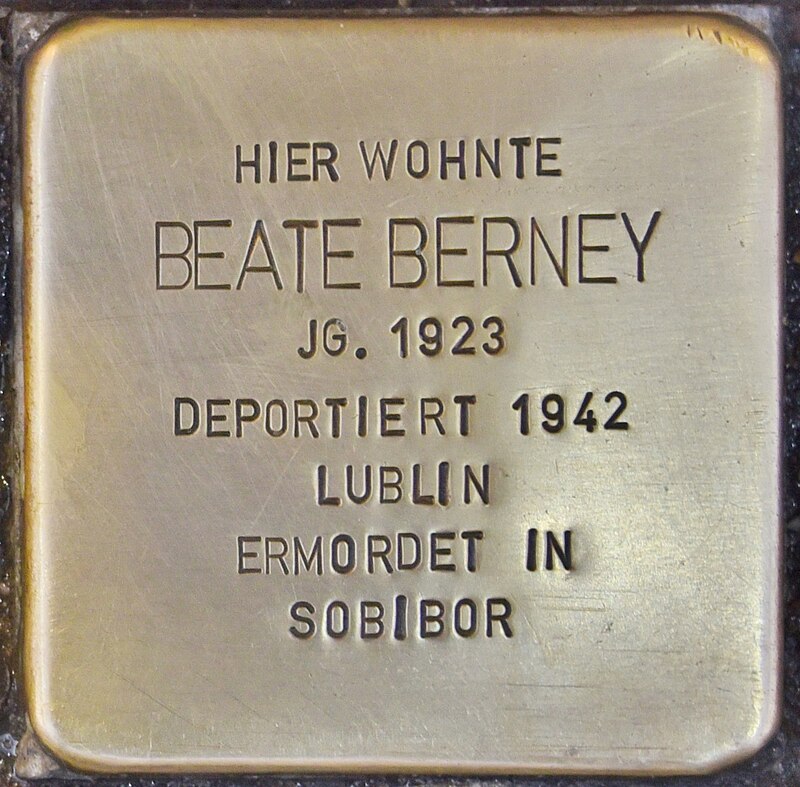 Stolperstein für Beate Berney (Wiesbaden).jpg