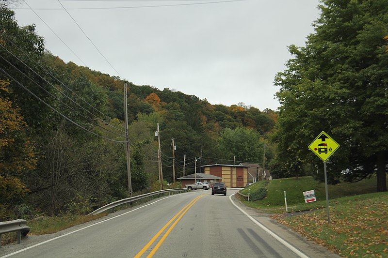 File:Sunday Drive in the Laurel Mountains - panoramio (117).jpg