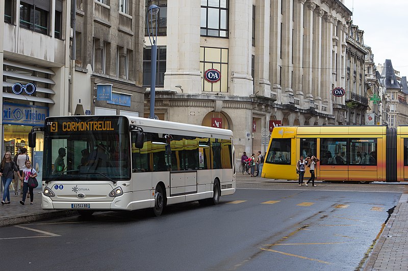 File:Tramway de Reims - IMG 2297.jpg